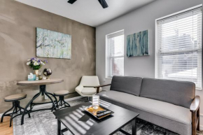 Welcome to West Town! 2 Bedrooms and PET FRIENDLY apts